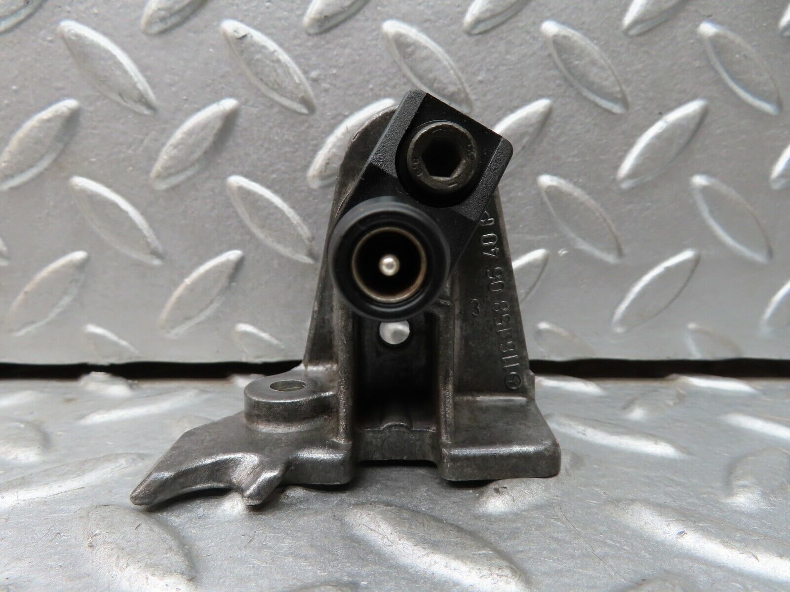 19553 Mercedes-Benz C140 CL420 Coupe Crankshaft Sensor With Holder 1161580640