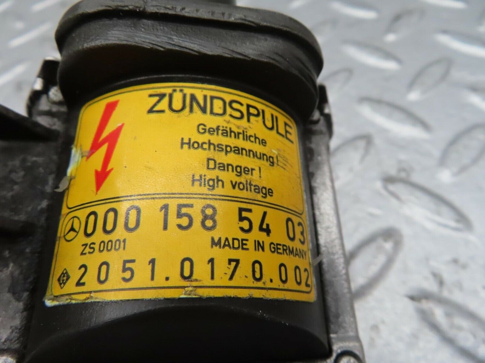 14552 Mercedes-Benz W201 190E Ignition Coil 0001585403