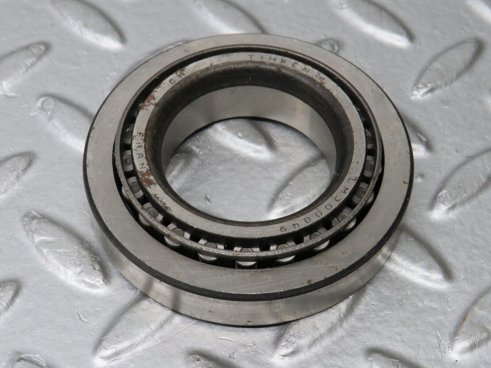 38201 Mercedes-Benz Tapered Roller Bearing TIMKEN JLM300816 New 1249800102