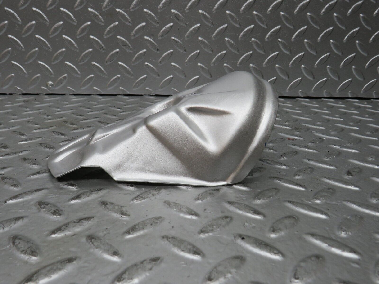 27720 Mercedes-Benz S124 300TE Wagon Engine Mount Bracket Heat Shield Cover