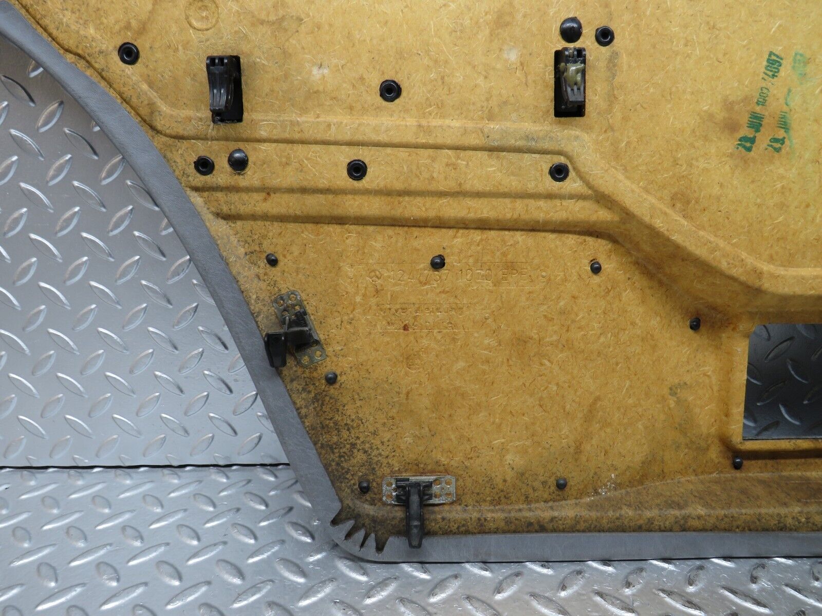 30242 Mercedes-Benz W124 230E Rear Right Door Card Grey 1247371070