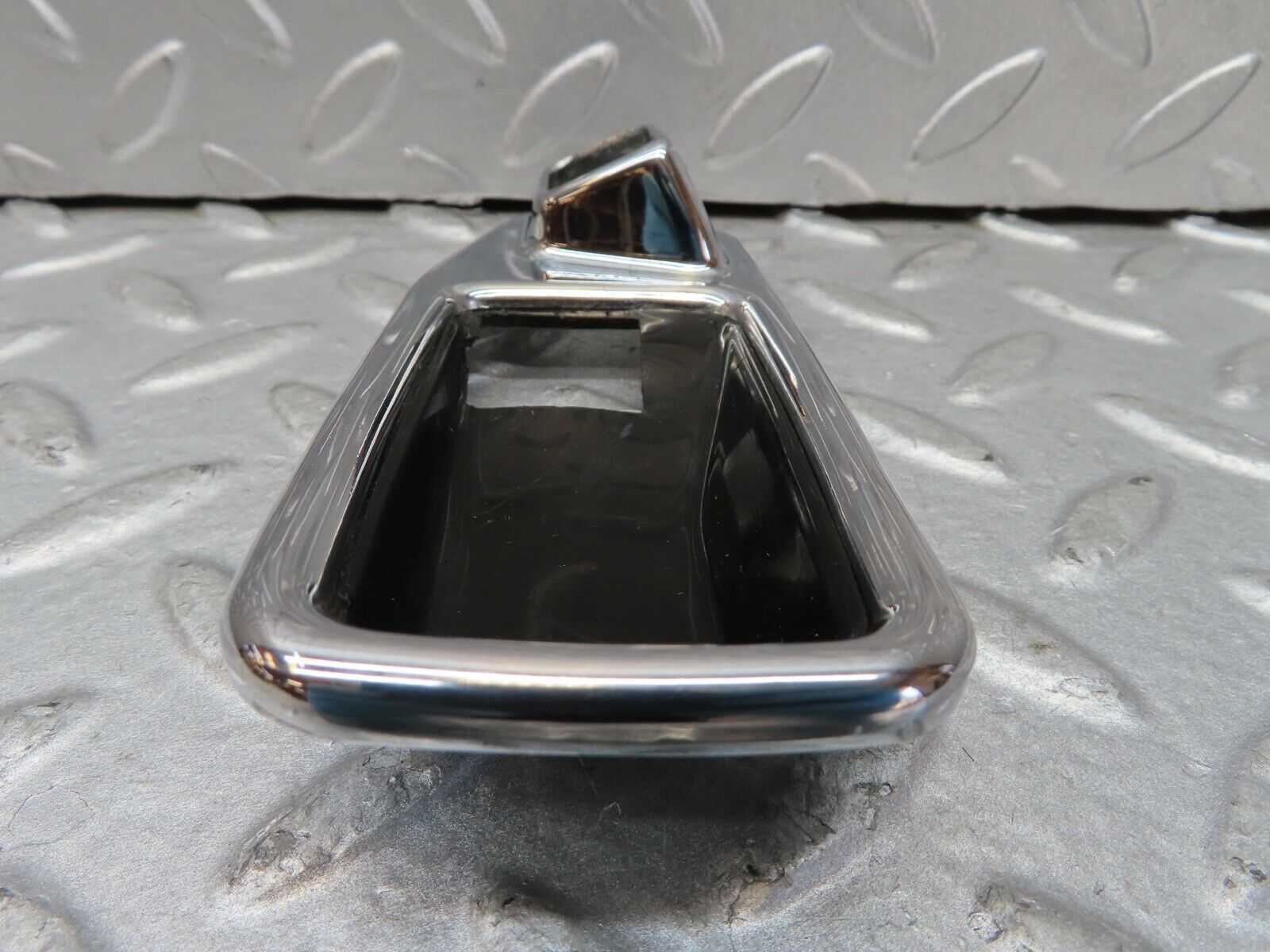 16980 Mercedes-Benz C123 280CE Coupe Chrome Frame For Door Opener 1167660111