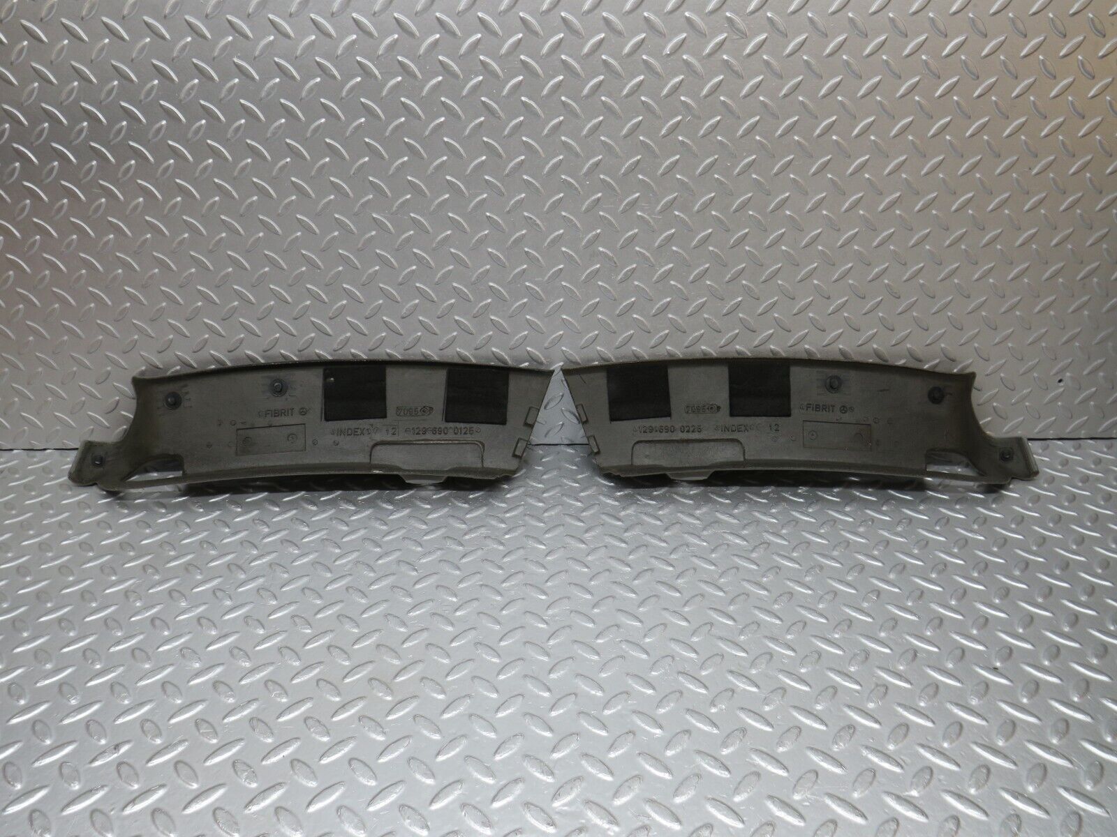 39346 Mercedes-Benz R129 320SL Coupe Roof Headlining Panel Grey 1296900225 1296900125