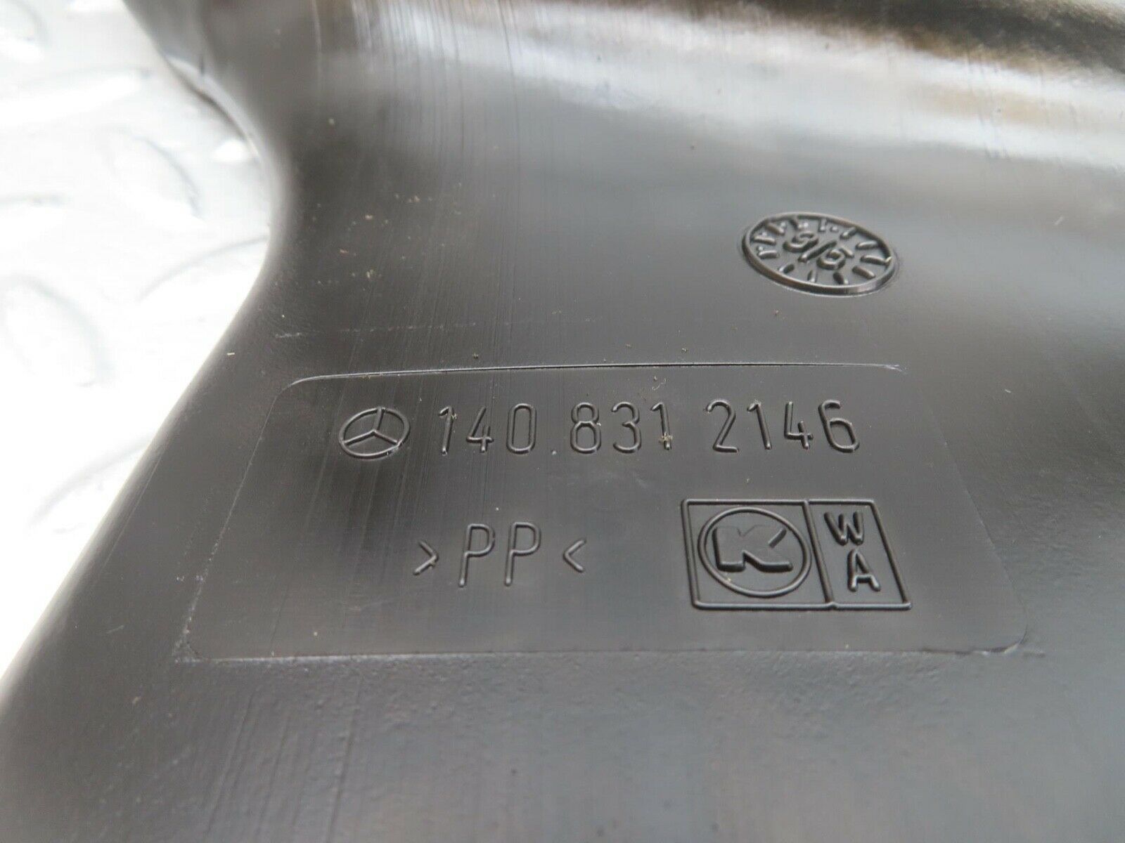 14979 Mercedes-Benz W140 S320 Air Duct Left Side 1408312146