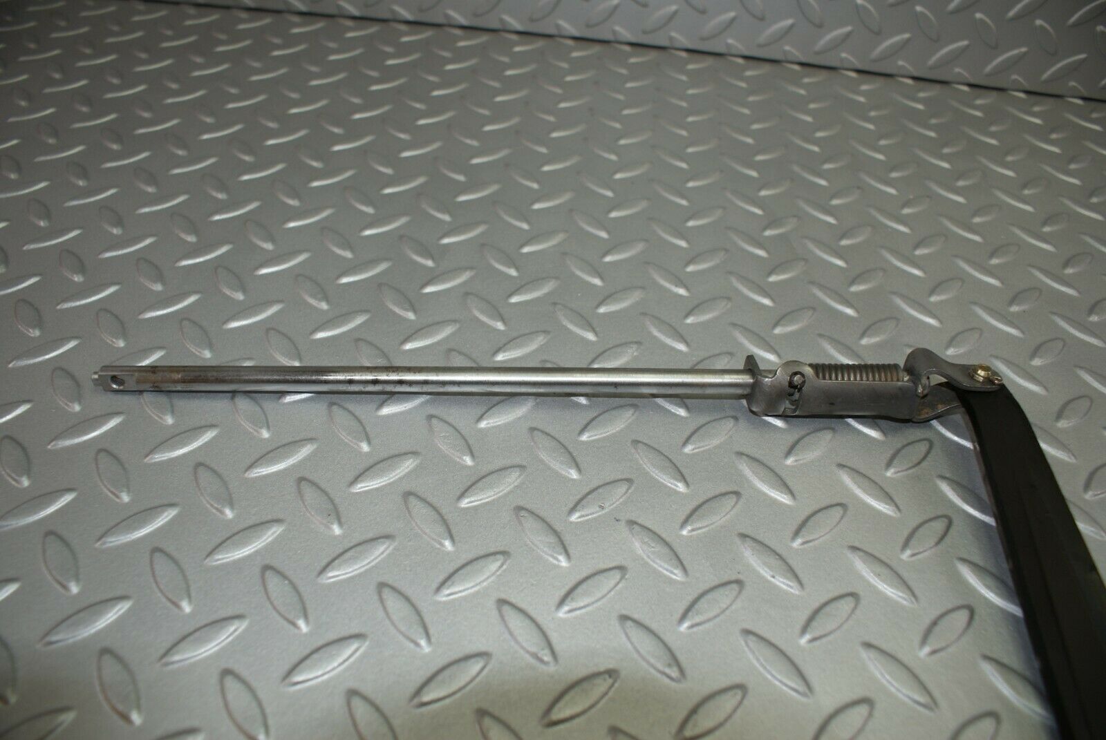 2984 Mercedes-Benz C123 280CE Coupe Handbrake Regulator