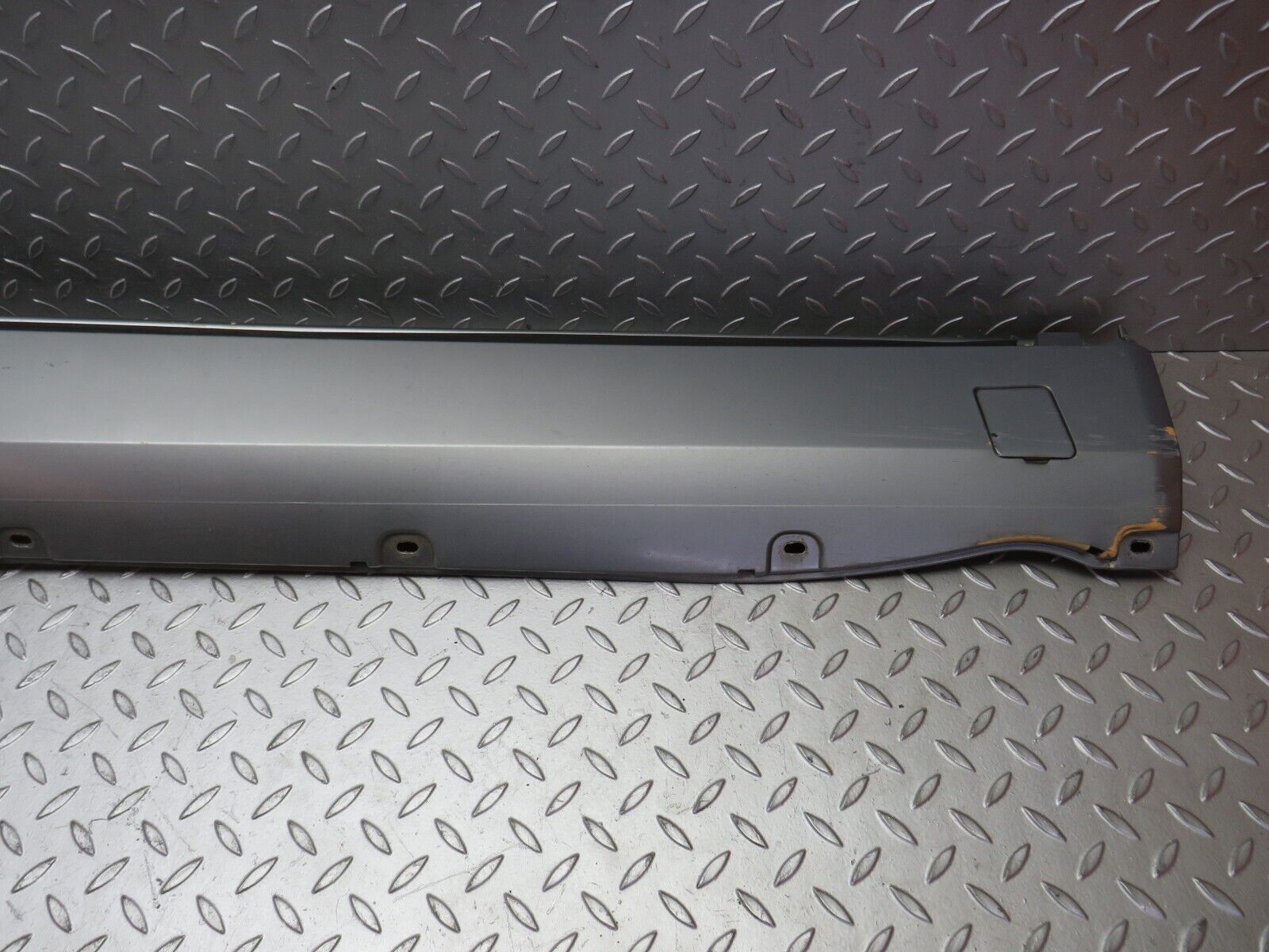 31828 Mercedes-Benz W201 190LE 1.8L Side Skirt Left Side 2016906340