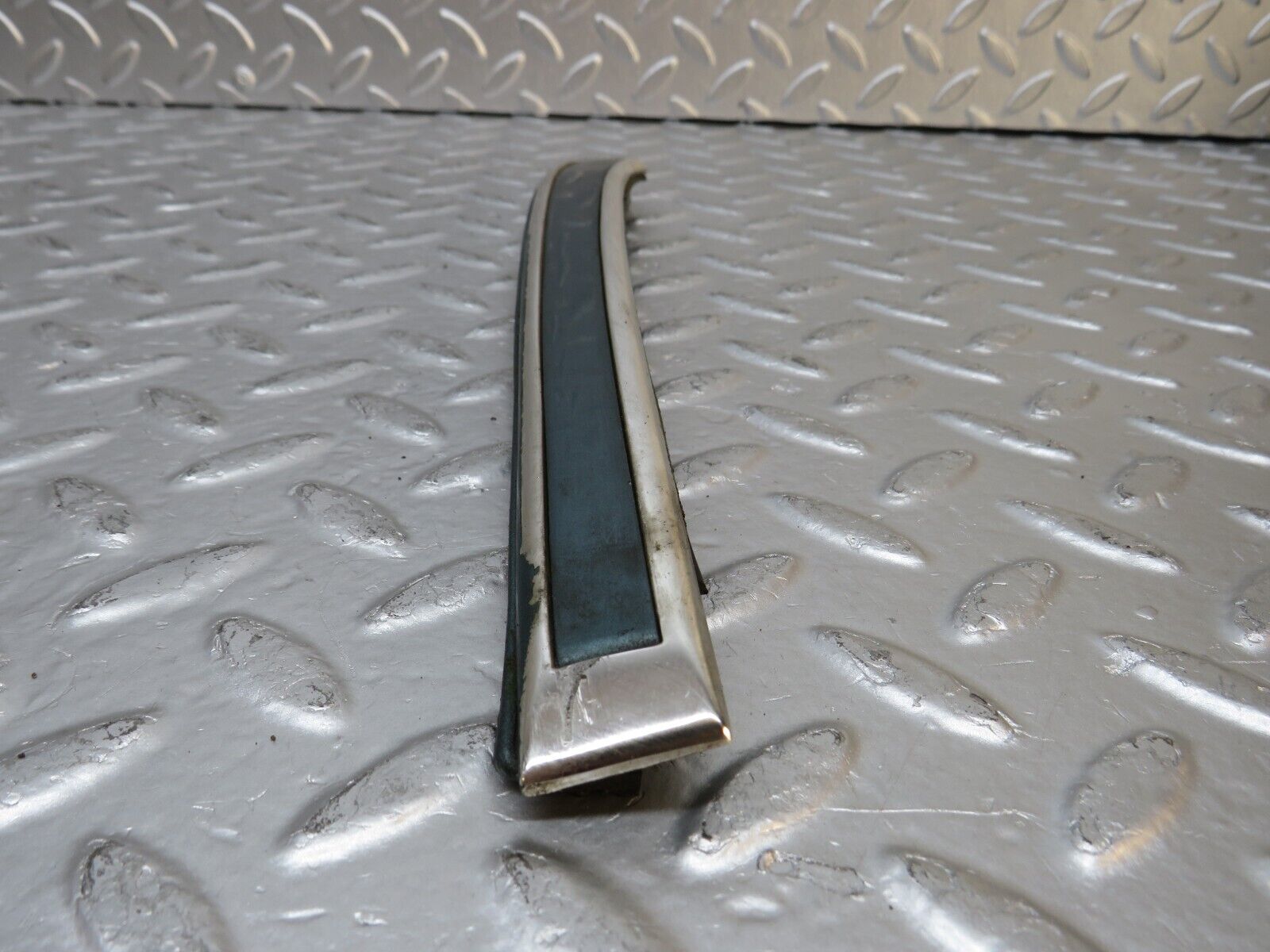 29932 Mercedes-Benz W123 230E C Pillar Exterior Trim Right Side 1236981097