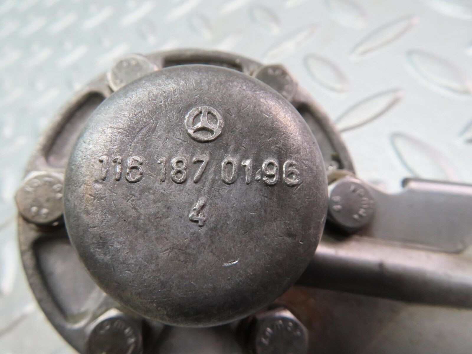 14389 Mercedes-Benz W116 350SE Oil Pressure Damper 1161870494