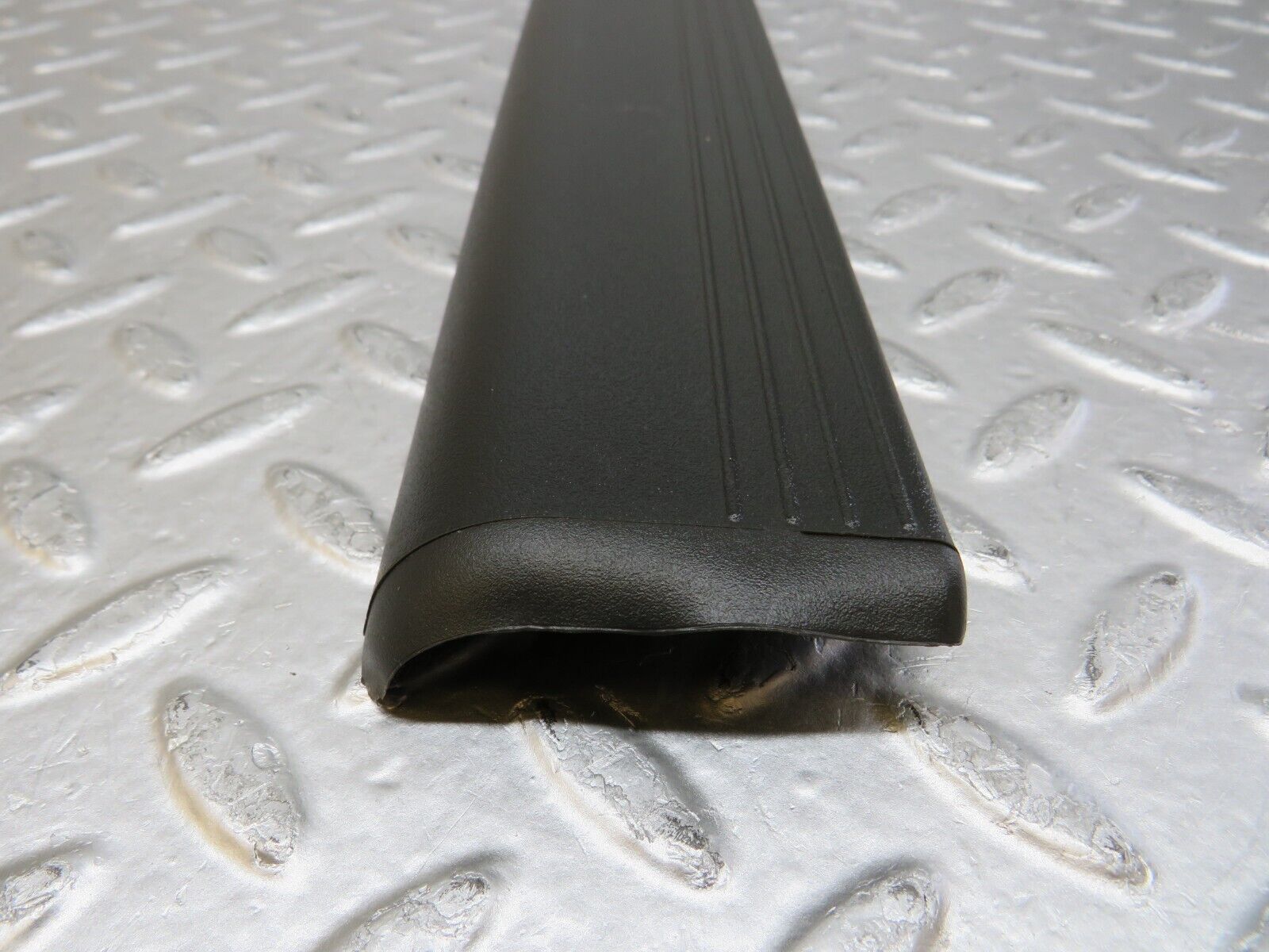 34855 Mercedes-Benz W210 320E Front Right Door Sill Trim Grey 2106802235