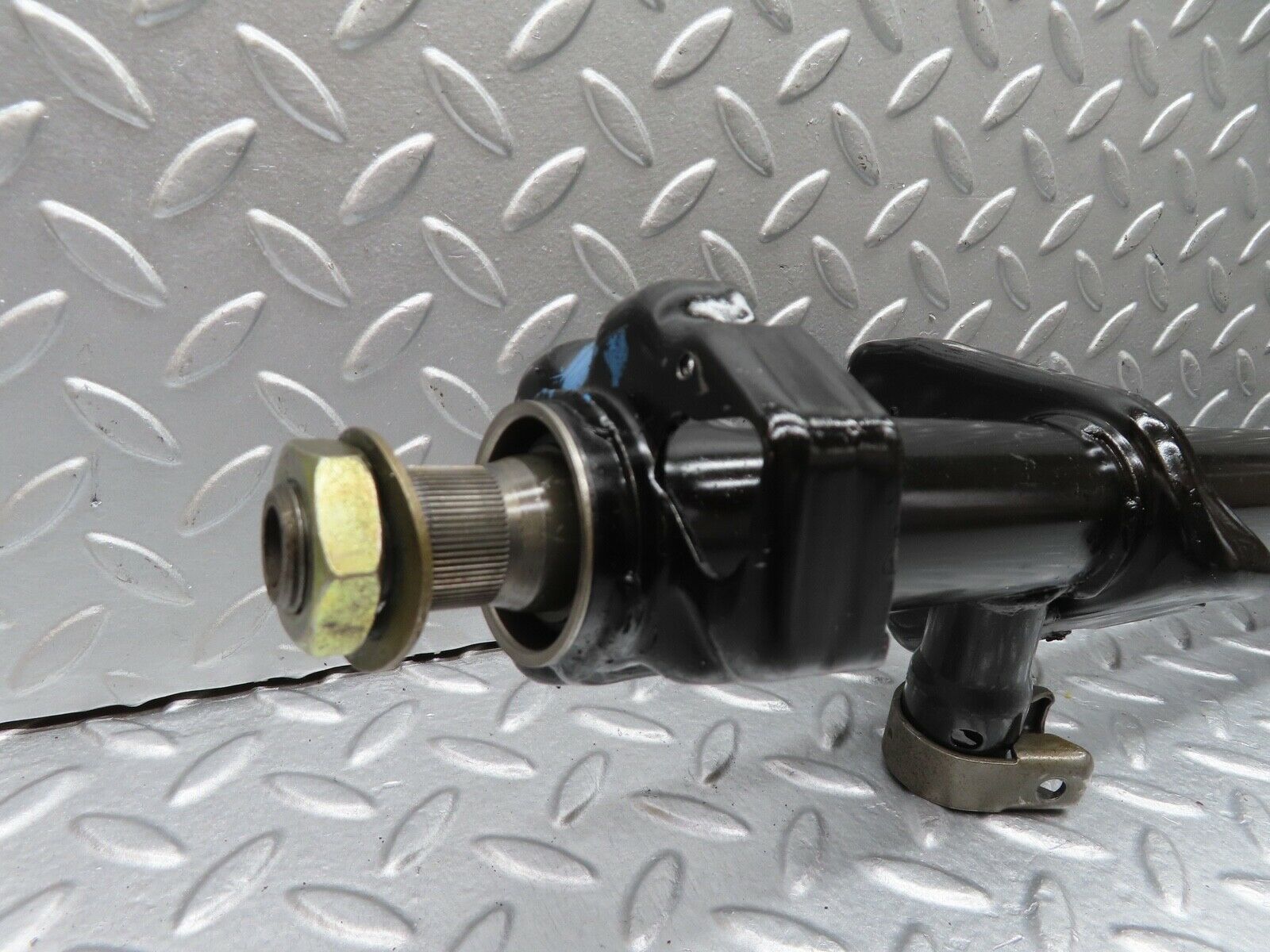 18122 Mercedes-Benz W123 200 Steering Column