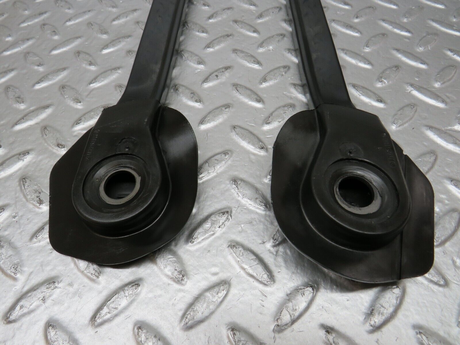 27123 Mercedes-Benz W123 280E Seat Belt Runner 1239192520 1239192620