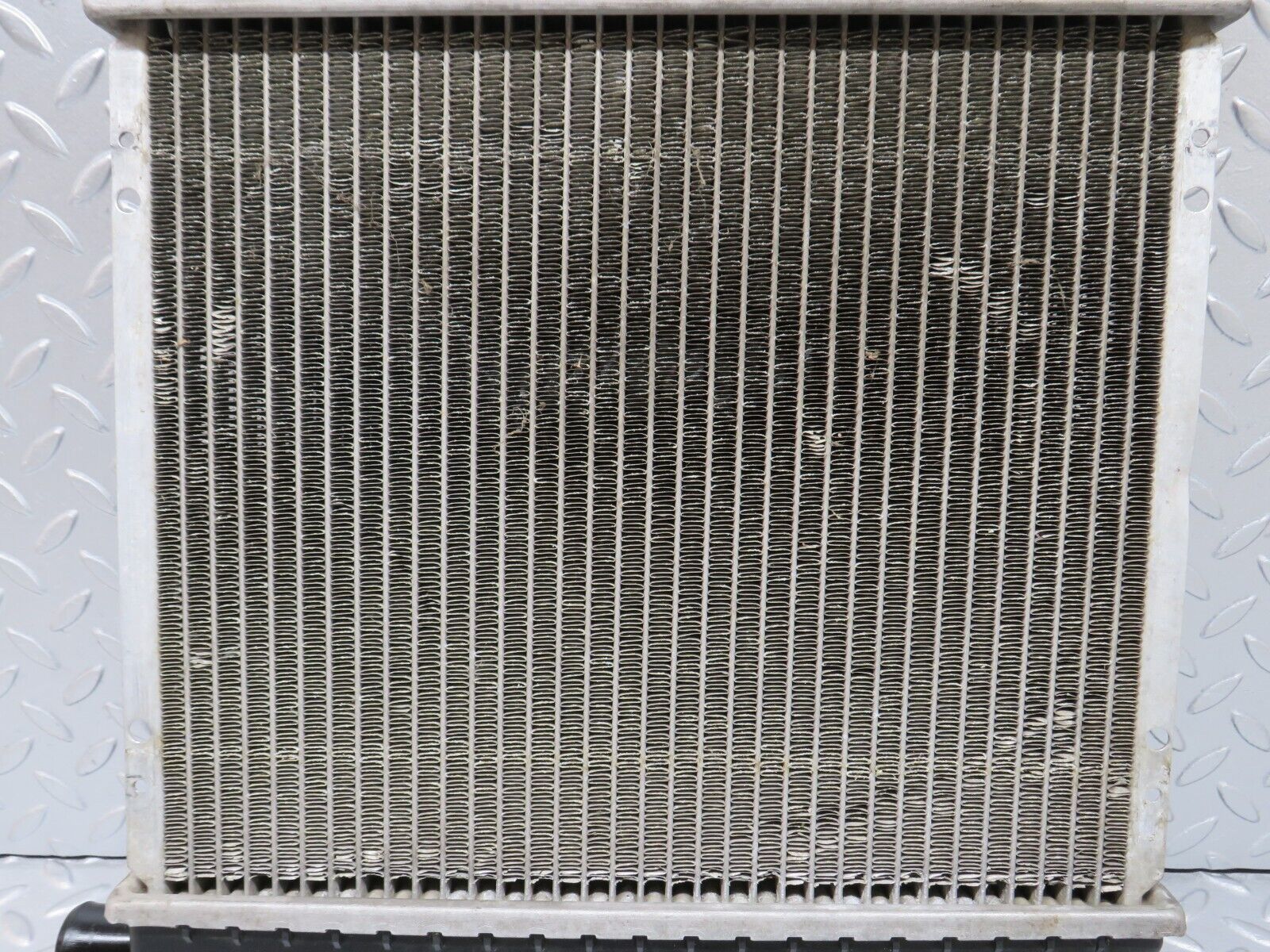 36658 Mercedes-Benz W201 190E 2.0L Coolant Radiator Nissens 62550