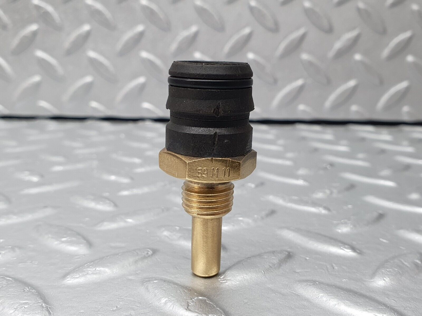 41325 Mercedes-Benz W126 420SE Temperature Sensor VDO