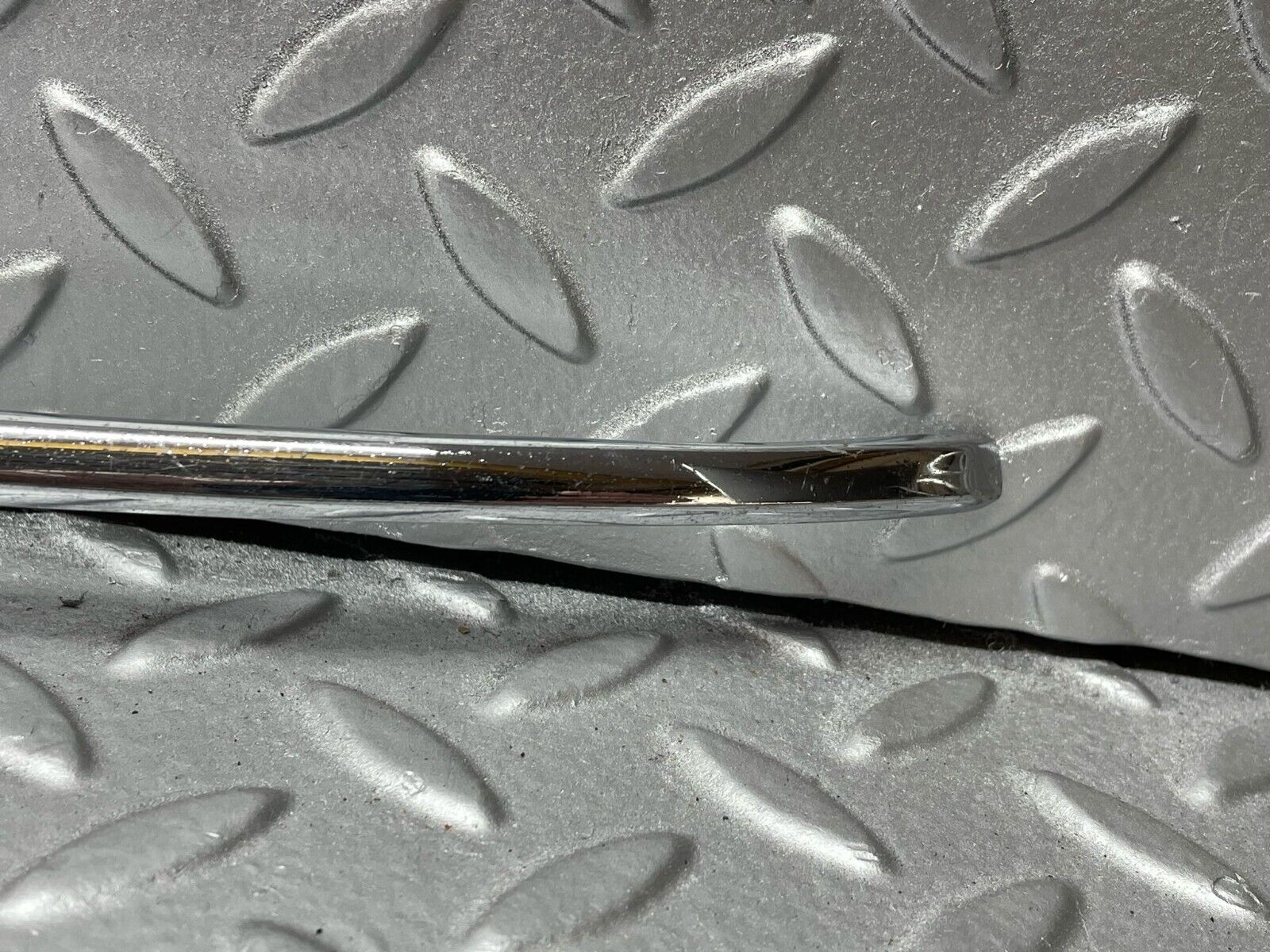 40251 Mercedes-Benz W120 180D Ponton Rear Windshield Bottom Chrome