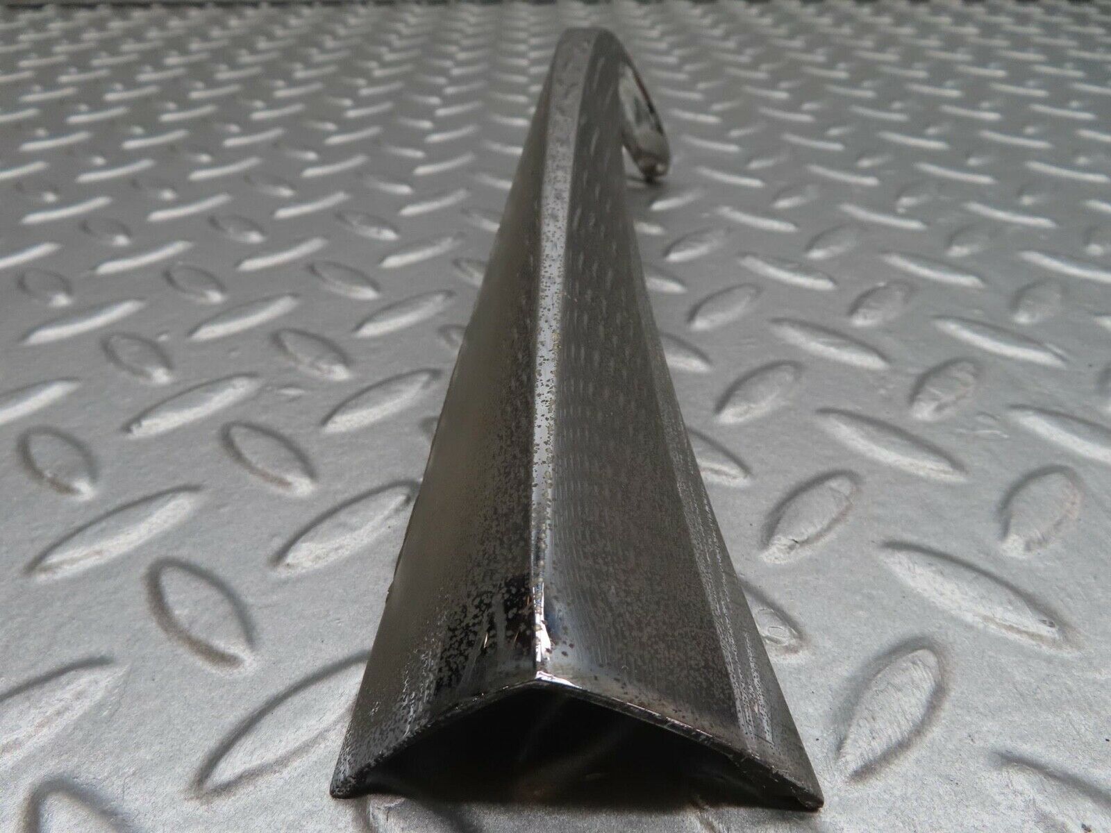 12703 Mercedes-Benz W111 220SE Rear Right Fender Wing Tail Chrome Trim 1116900479