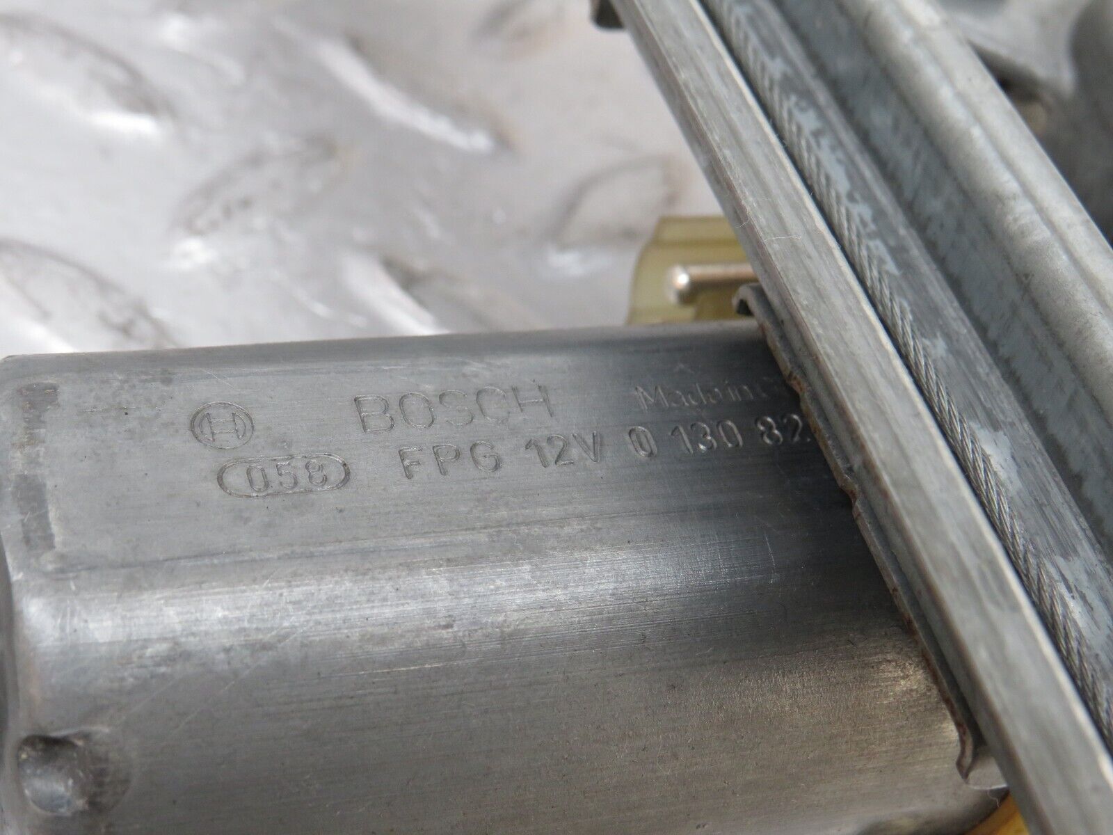 33257 Mercedes-Benz W202 C180 Rear Left Power Window Regulator 0130821637