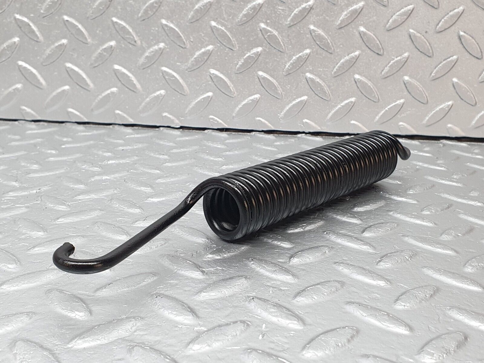 40838 Mercedes-Benz W123 300D Bonnet Hinge Spring