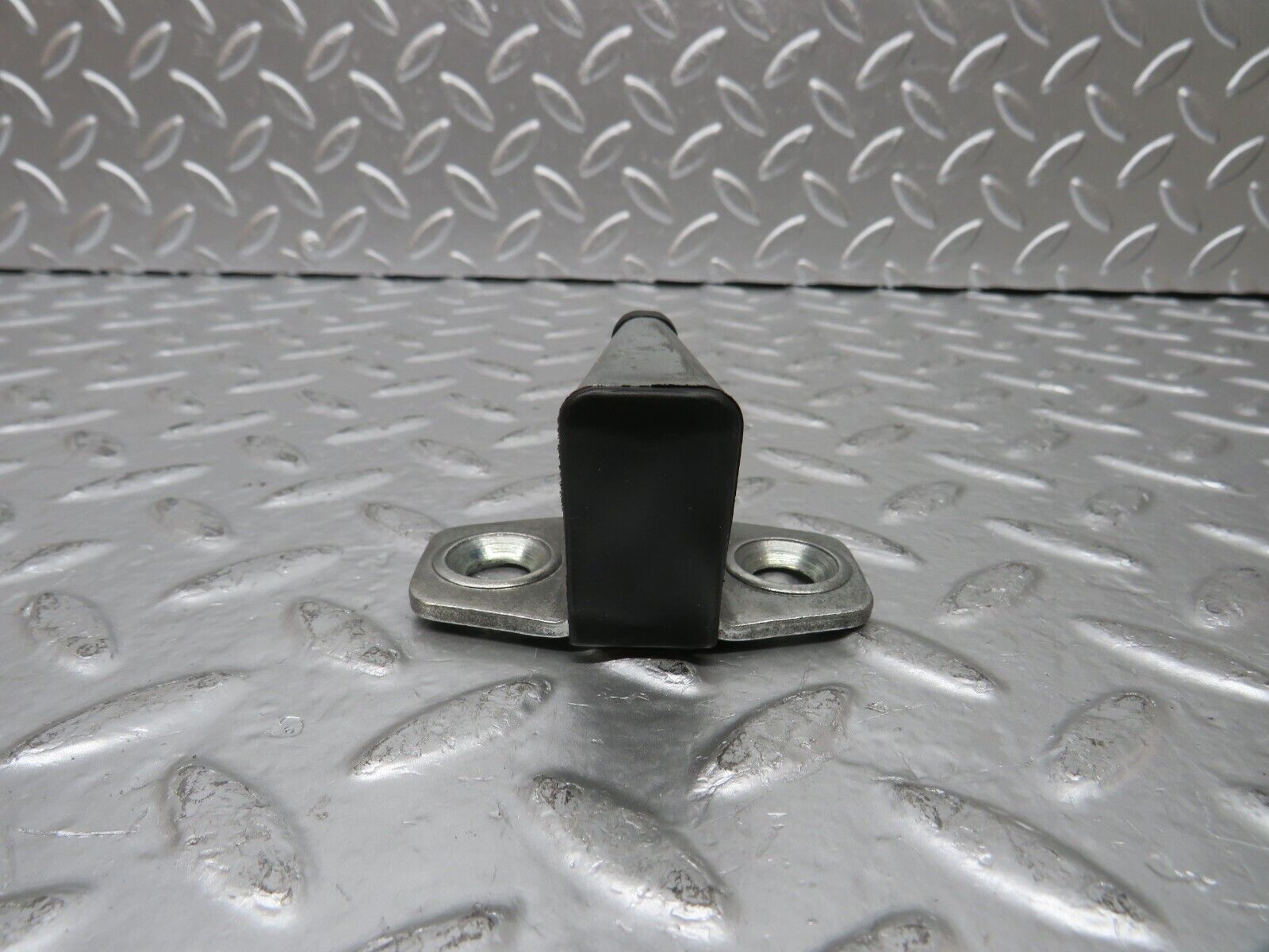 25186 Mercedes-Benz W201 190D Door Lock Latch