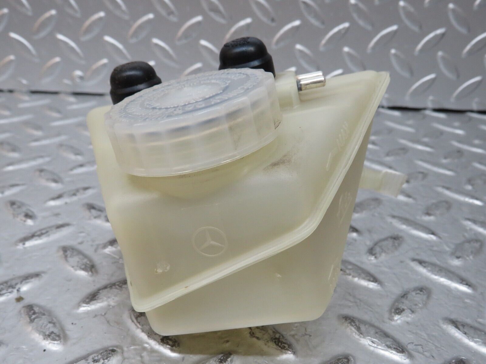 26684 Mercedes-Benz C124 220CE Coupe Brake Fluid Reservoir Tank