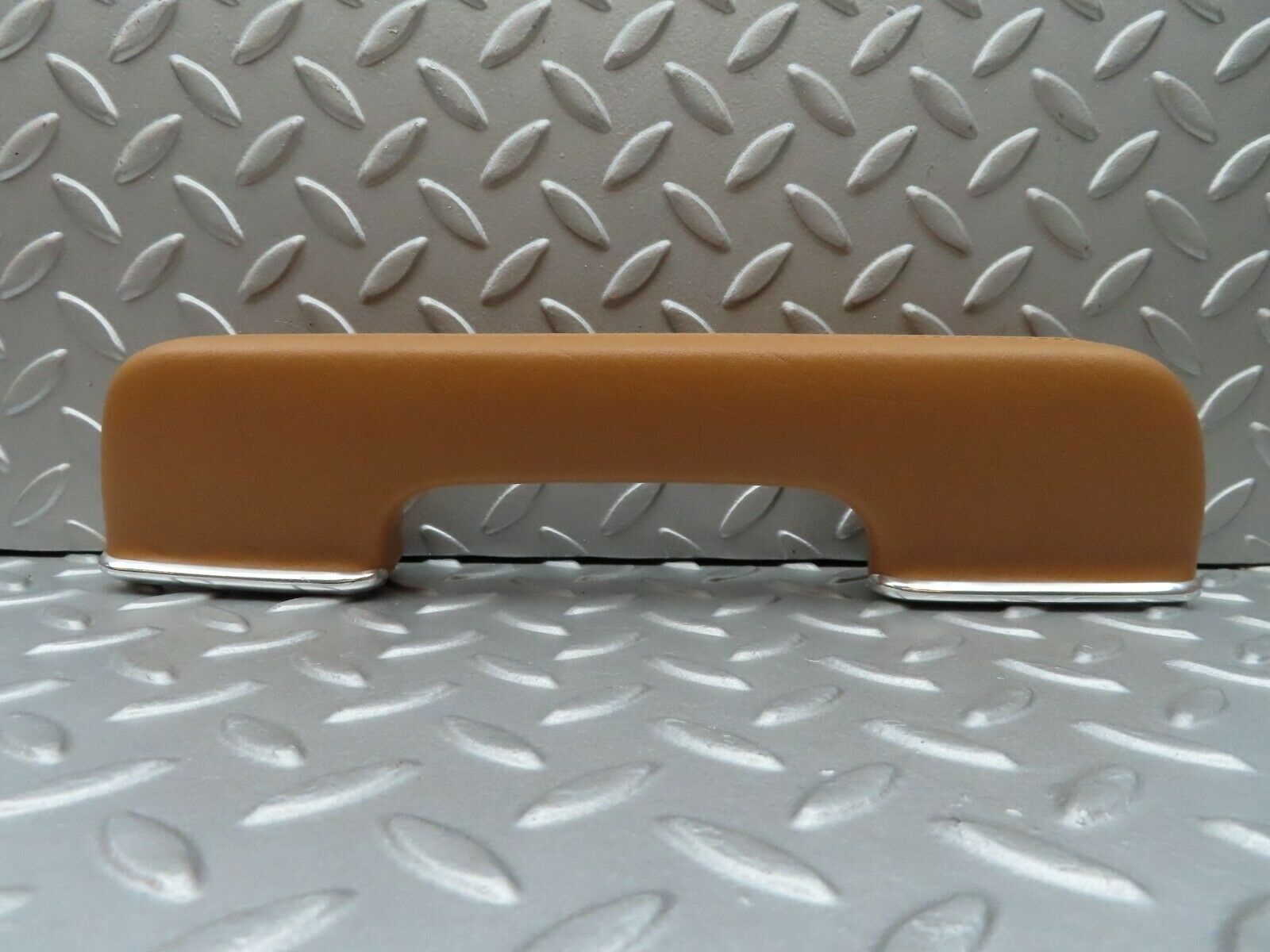 3711 Mercedes-Benz S123 200T Wagon Door Handle Rear Left Palomino 1239701901