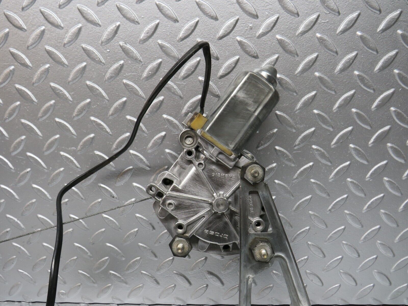 31195 Mercedes-Benz S124 220TE Rear Left Window Reg. & Motor 774.30016/27