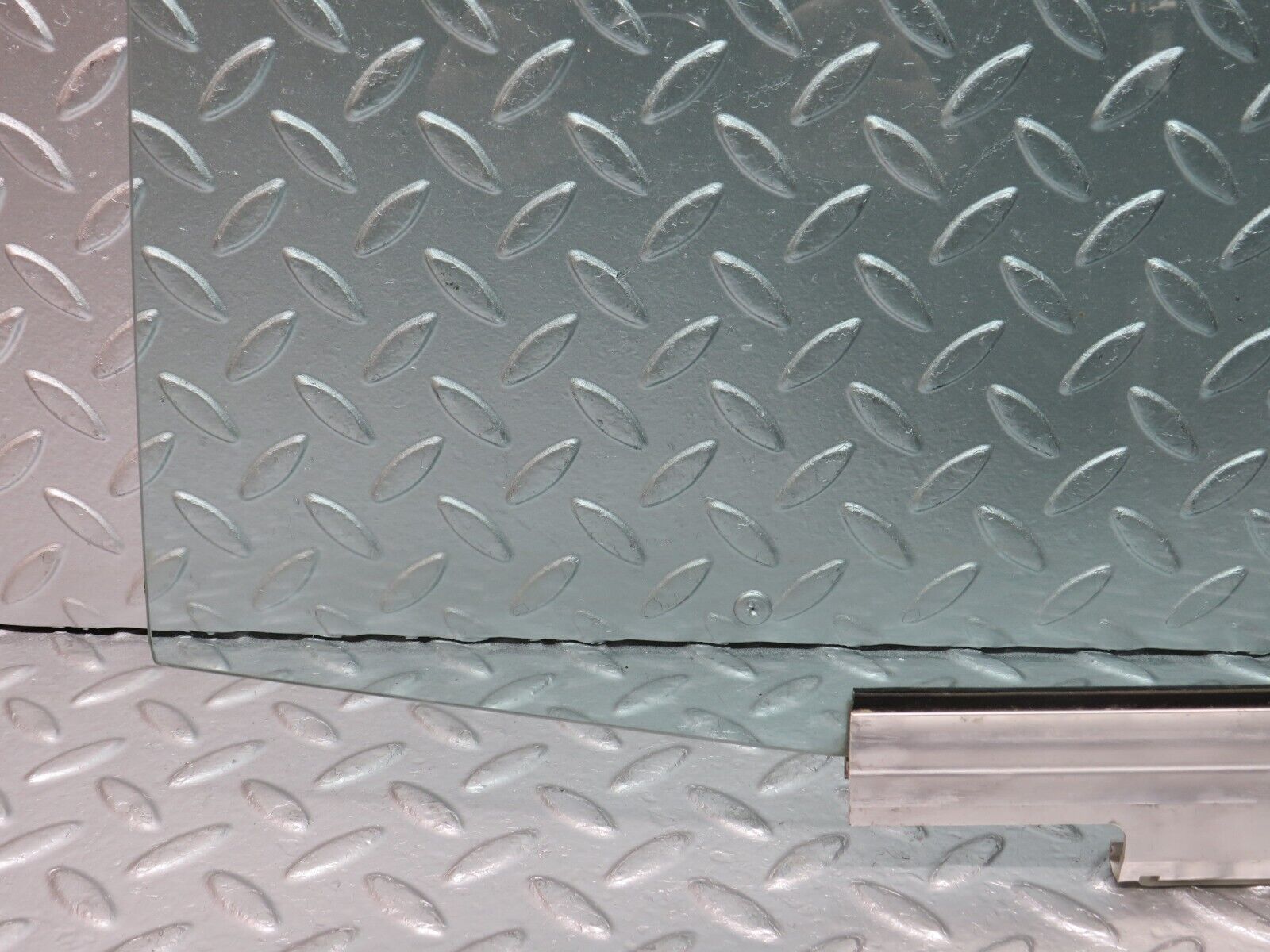 30929 Mercedes-Benz W201 190E 2.0L Rear Left Door Window Glass