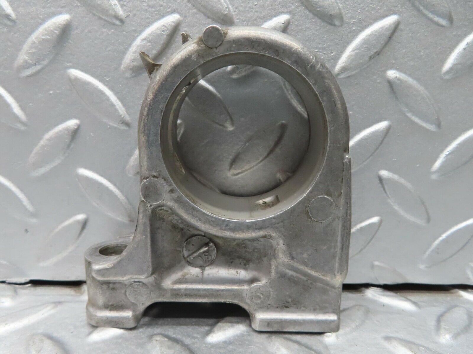 16717 Mercedes-Benz C107 380SLC Camshaft Tower Bearing 1160514612