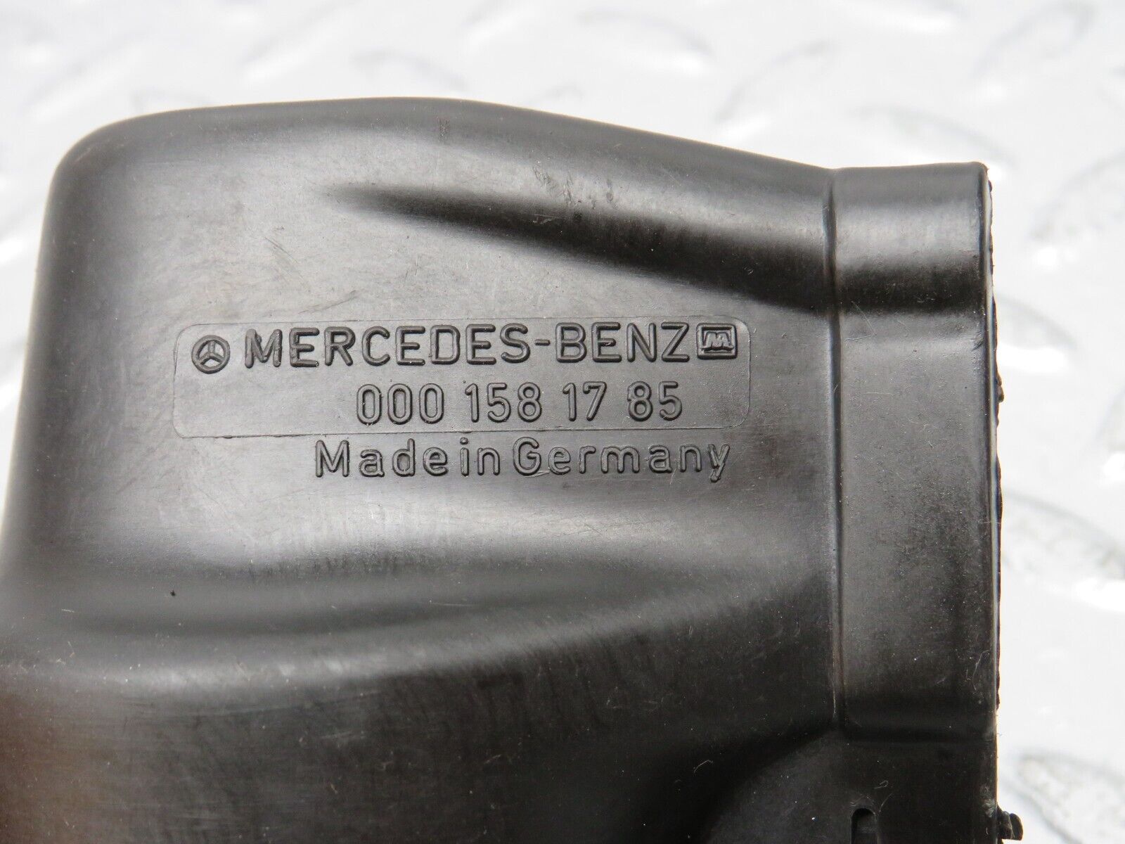 30873 Mercedes-Benz W201 190E 2.0L Ignition Coil Protective Cap 0001581785