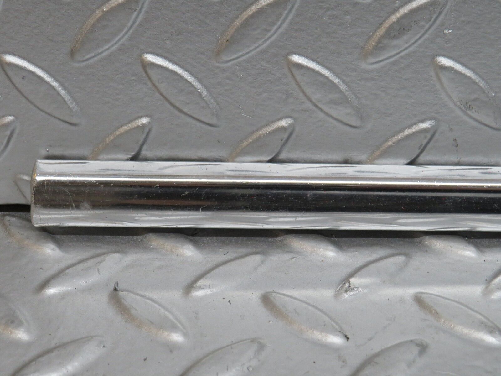 28184 Mercedes-Benz W123 280E Front Right Door Chrome Moulding Trim