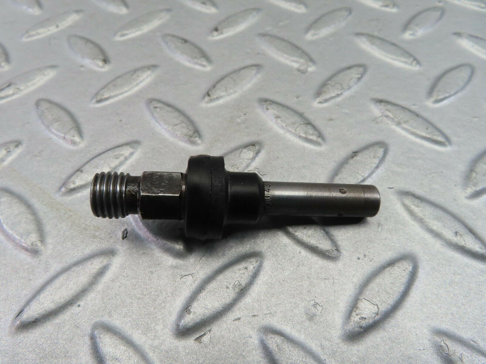 7789 Mercedes-Benz S123 230TE Wagon Fuel Injector Bosch 0437502010