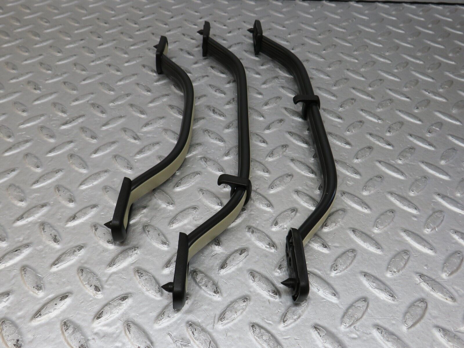 36507 Mercedes-Benz W201 190E 2.0L Interior Roof Grab Handle Set Beige