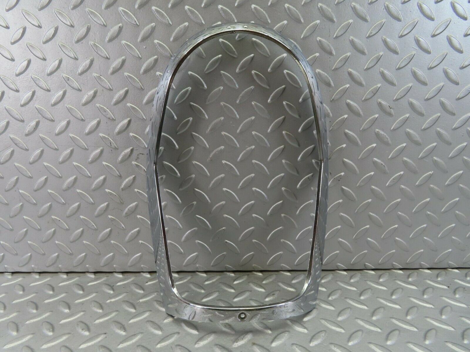 8123 Mercedes-Benz W108 Headlight Chrome Frame 1305542029