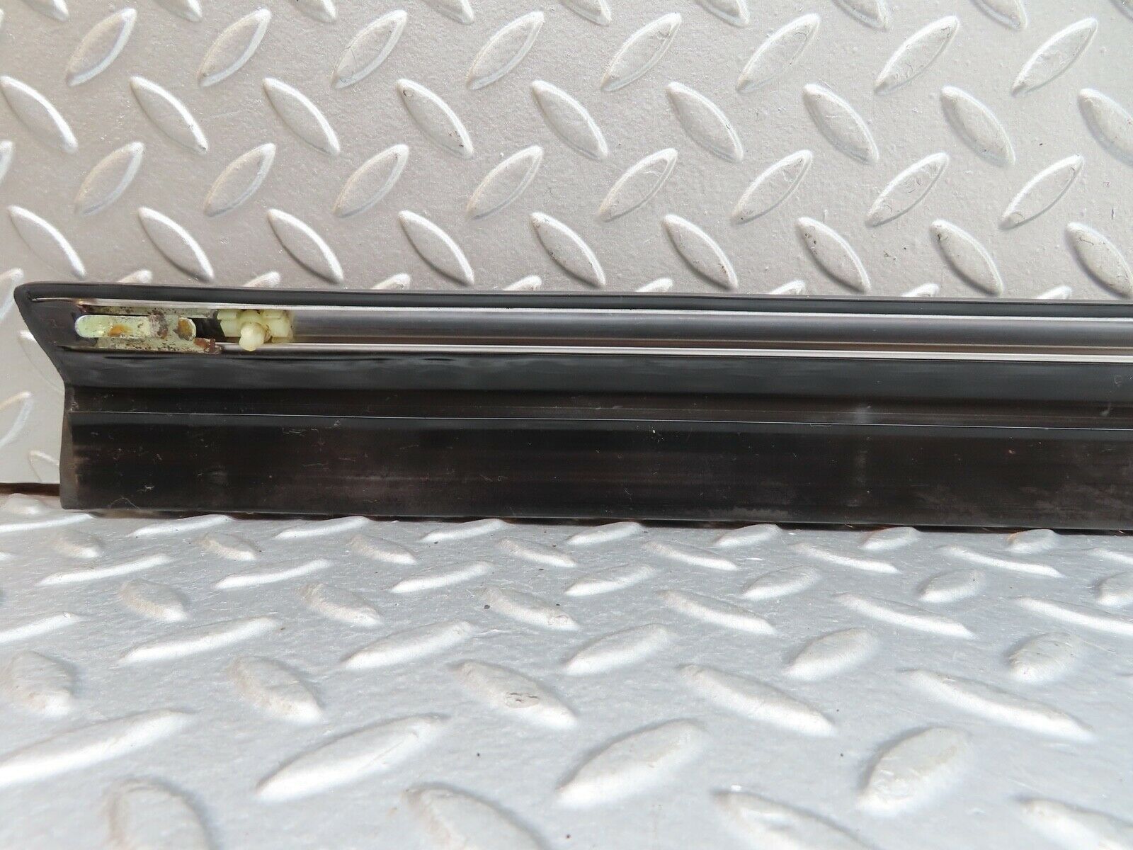 19227 Mercedes-Benz W123 300D Front Right Door Lower Moulding Trim