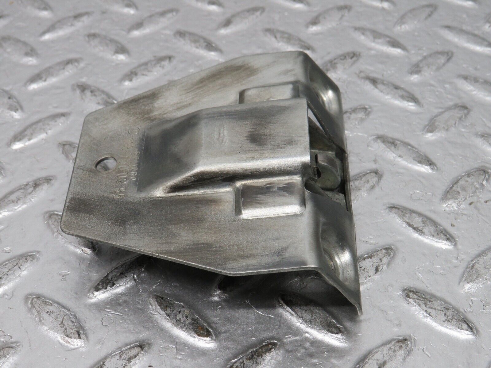 0401 Mercedes-Benz C107 350SLC Coupe Trunk Boot Lock Latch 1137500285