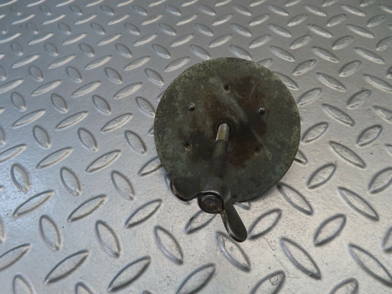 11605 Mercedes-Benz C123 230CE Coupe Spare Wheel Holder