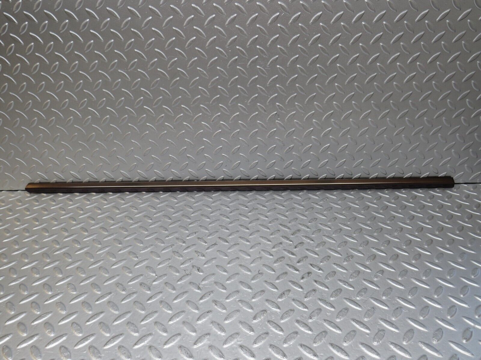 35079 Mercedes-Benz W210 320E Front Right Door Window Exterior Trim