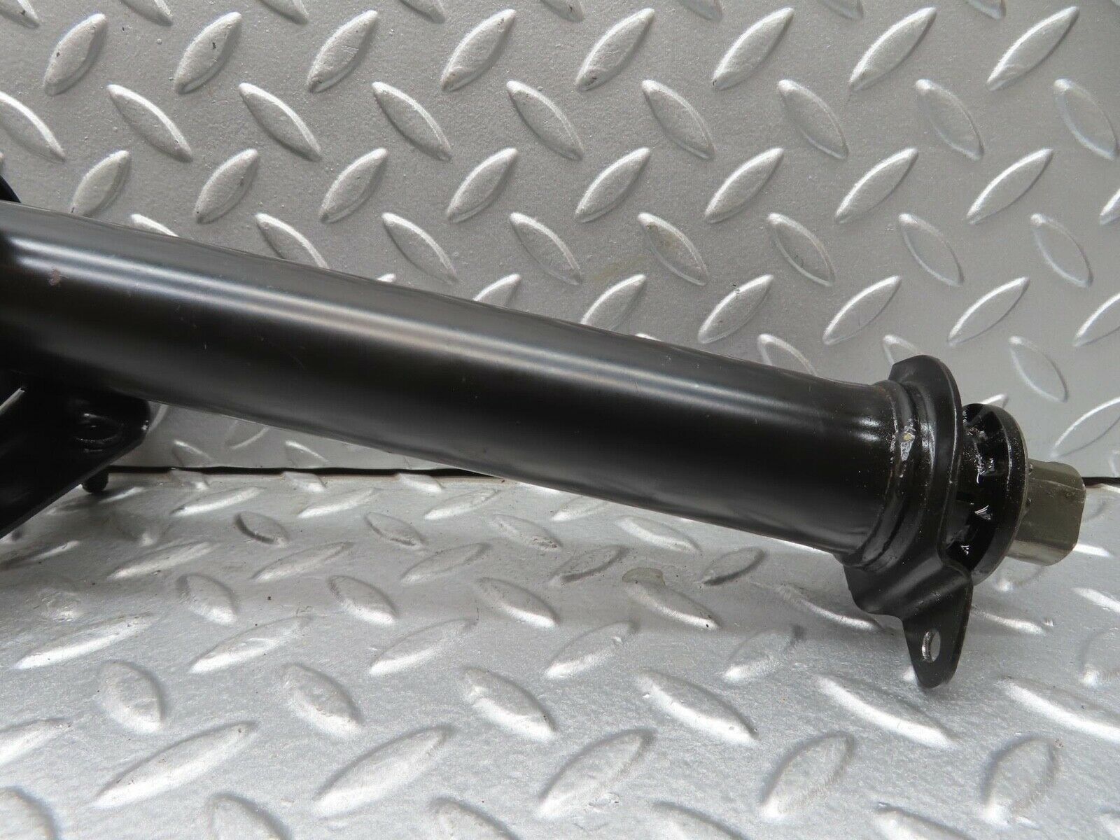 13562 Mercedes-Benz W123 200 Steering Column