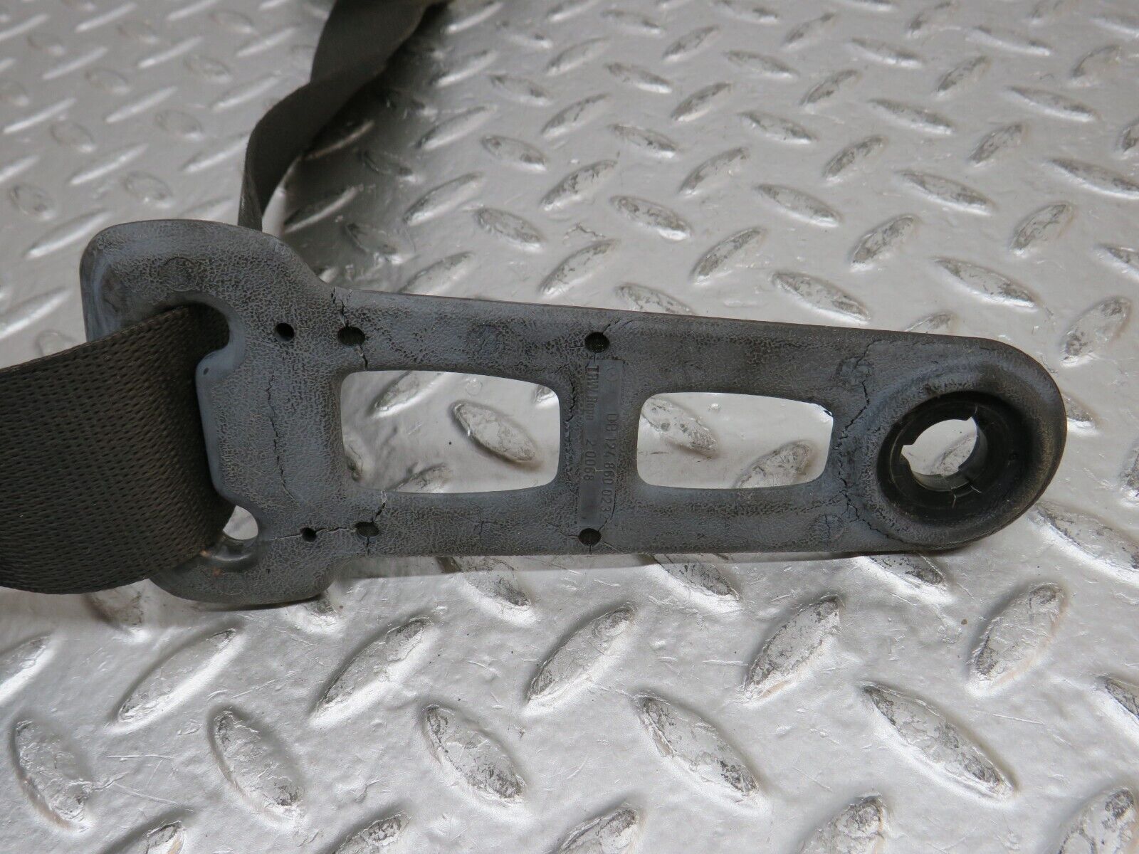 31539 Mercedes-Benz S124 220TE Third Row Seat Belt Set 1248602885 1248602785