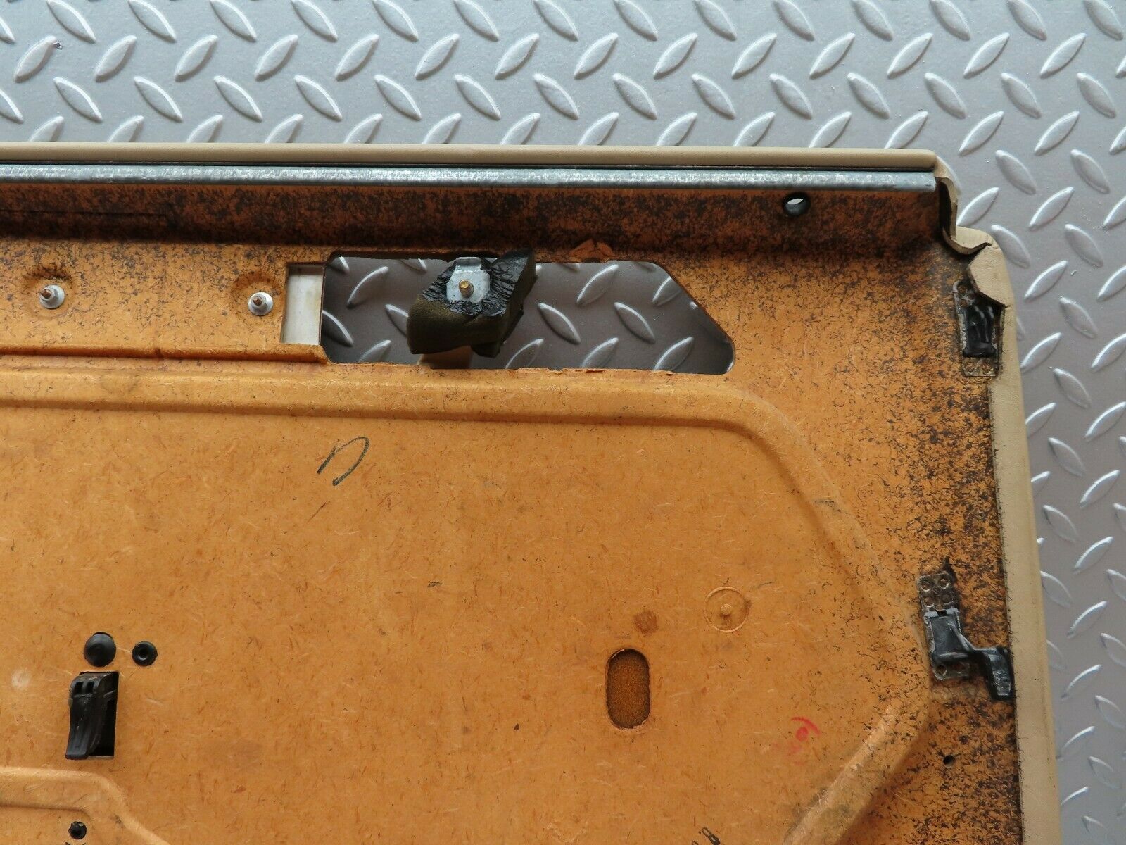 5265 Mercedes-Benz W124 230E Rear Right Door Card Beige 1247371070