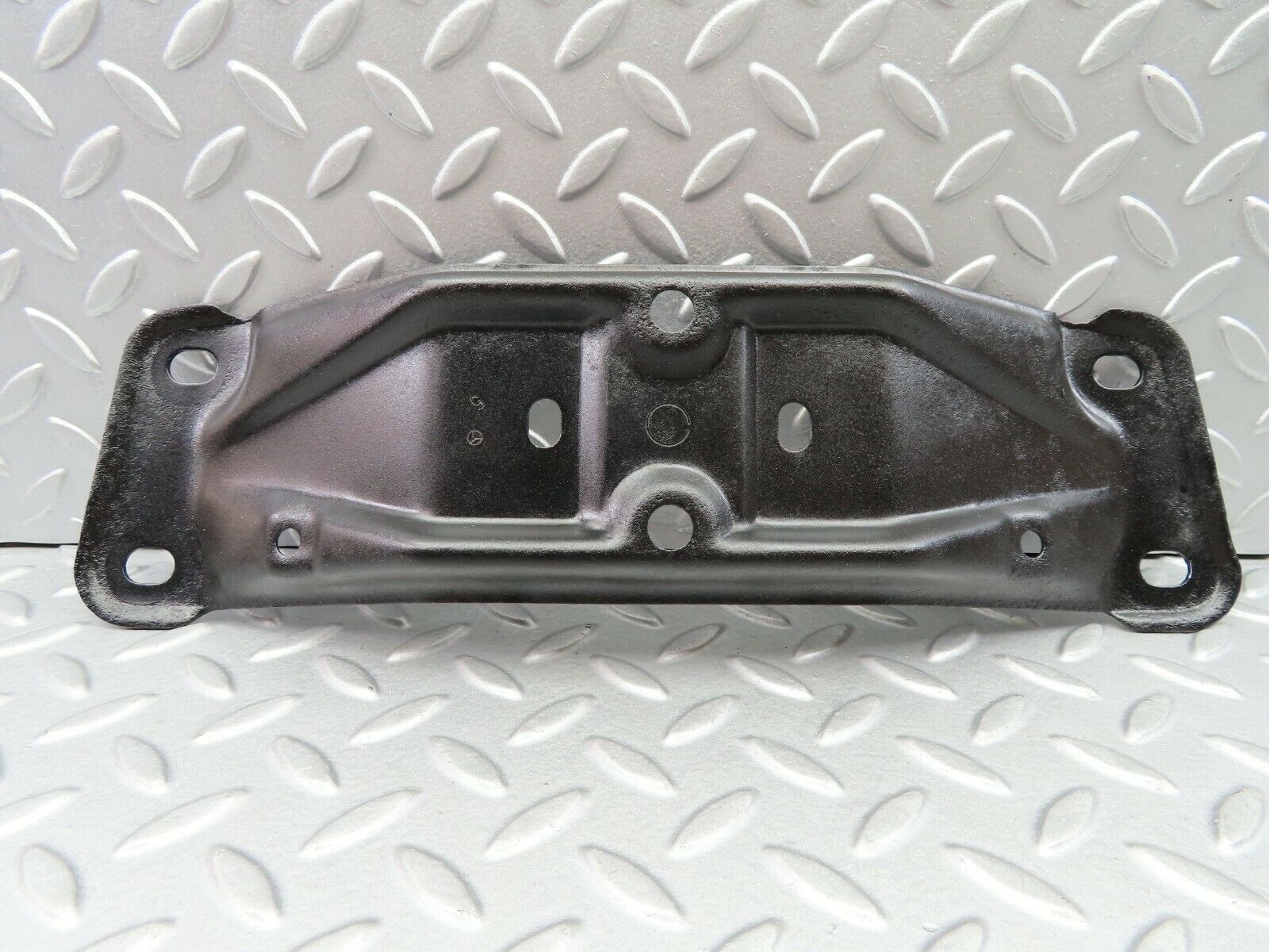 6345 Mercedes-Benz W126 380SE Gearbox Mount Bracket Holder