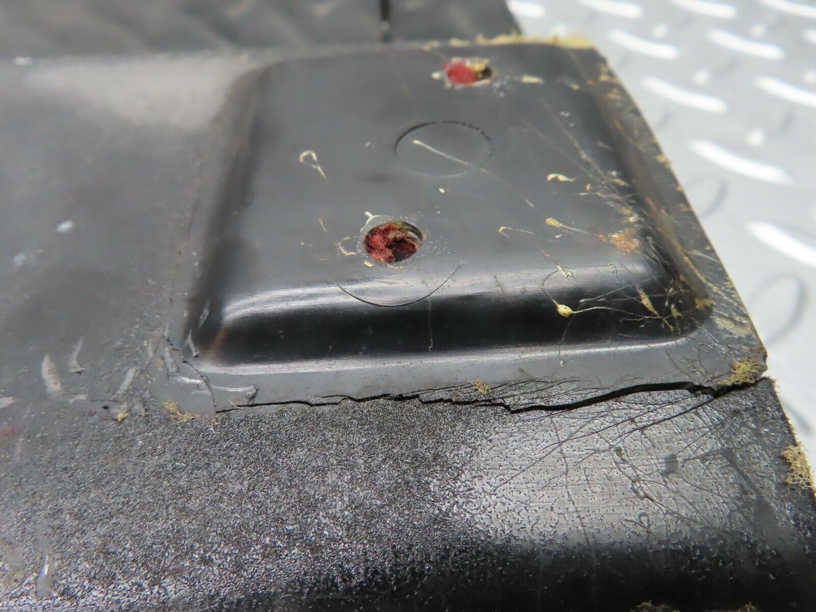 21503 Mercedes-Benz W126 300SE Front Left Kick Panel Burgundy Red 1266880306