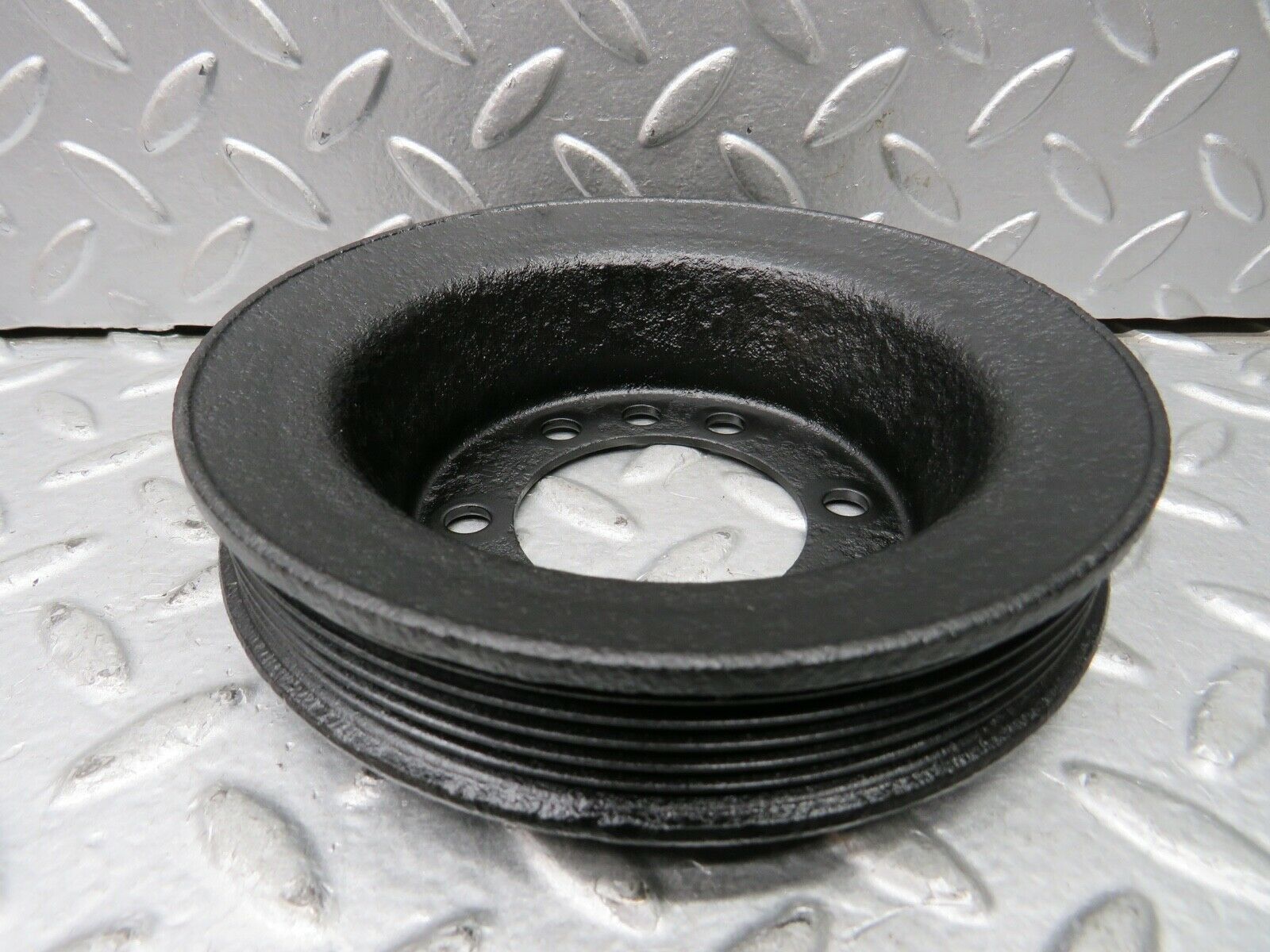 21756 Mercedes-Benz W126 300SE Crankshaft Pulley