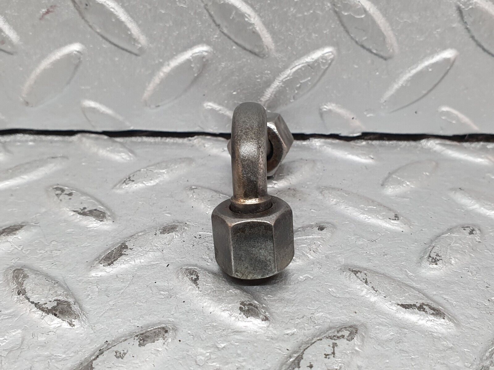 41251 Mercedes-Benz W126 300SE Fuel Line Pipe