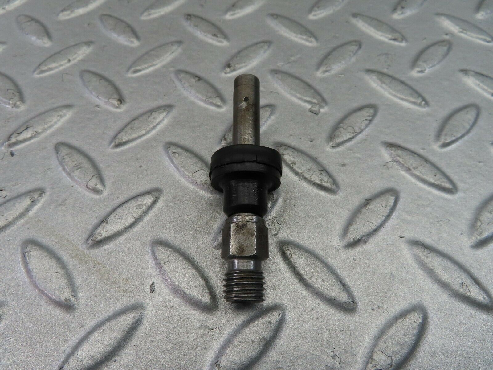 7788 Mercedes-Benz S123 230TE Wagon Fuel Injector Bosch 0437502010