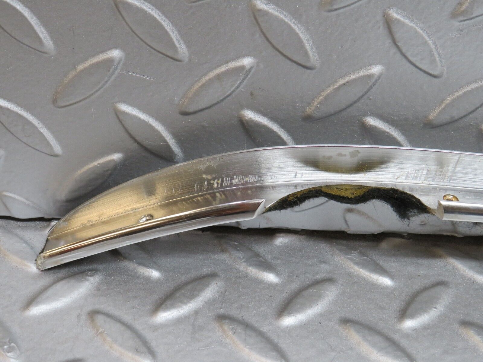 37468 Mercedes-Benz W109 300SEL Dashboard Chrome Trim