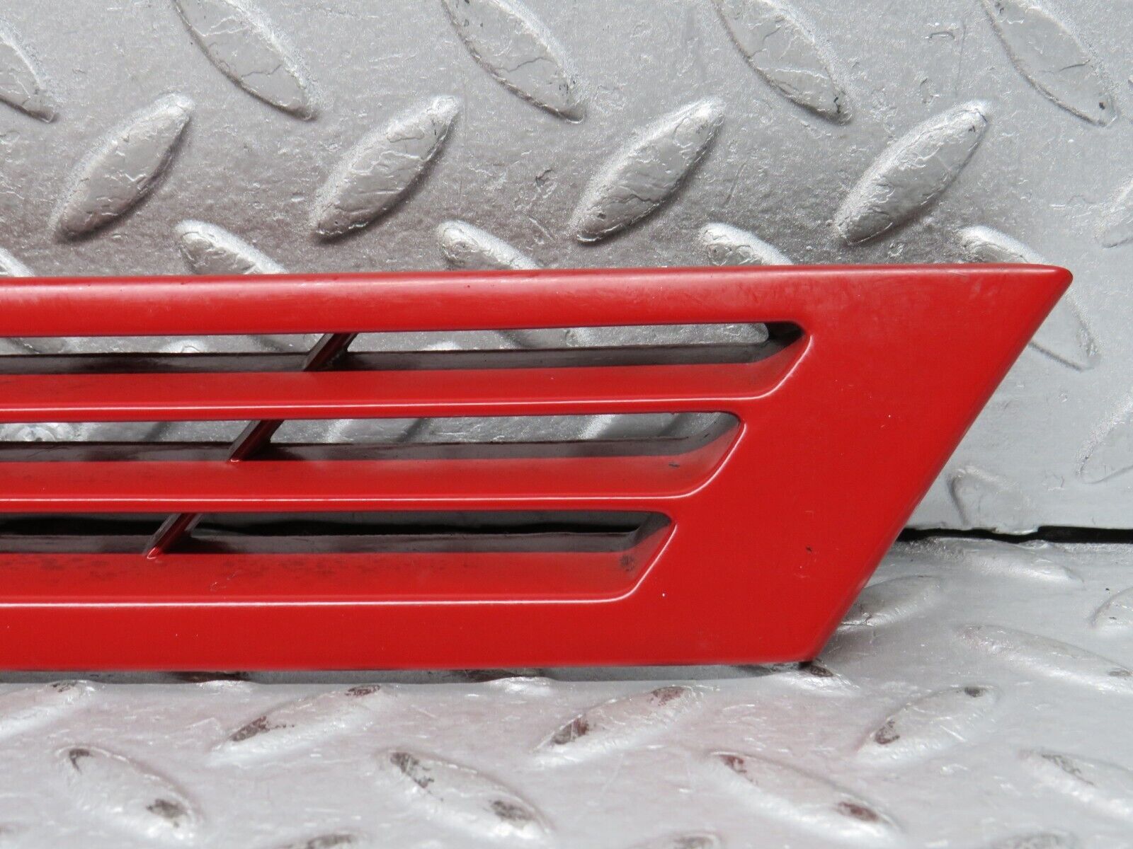 38734 Mercedes-Benz W201 190E 2.6L C Pillar Exterior Cover Right Side 2016980289