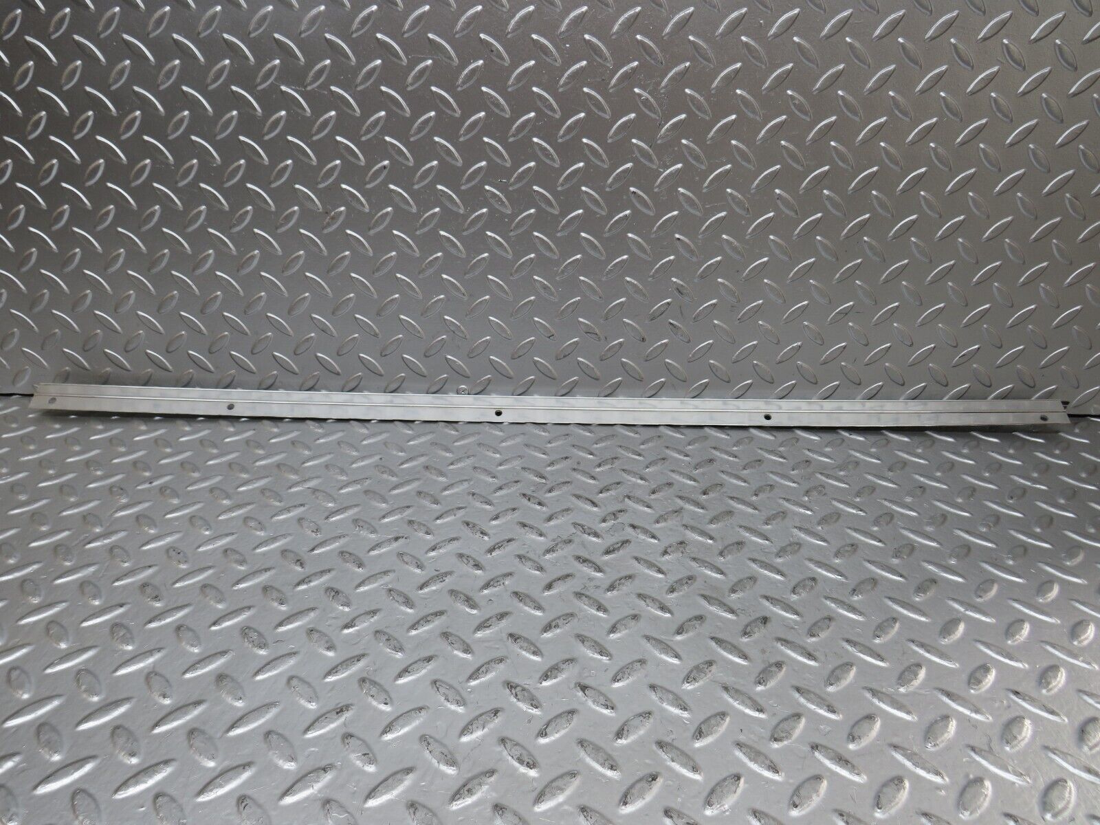 26404 Mercedes-Benz W116 450SE Roof Chrome Trim Left Side