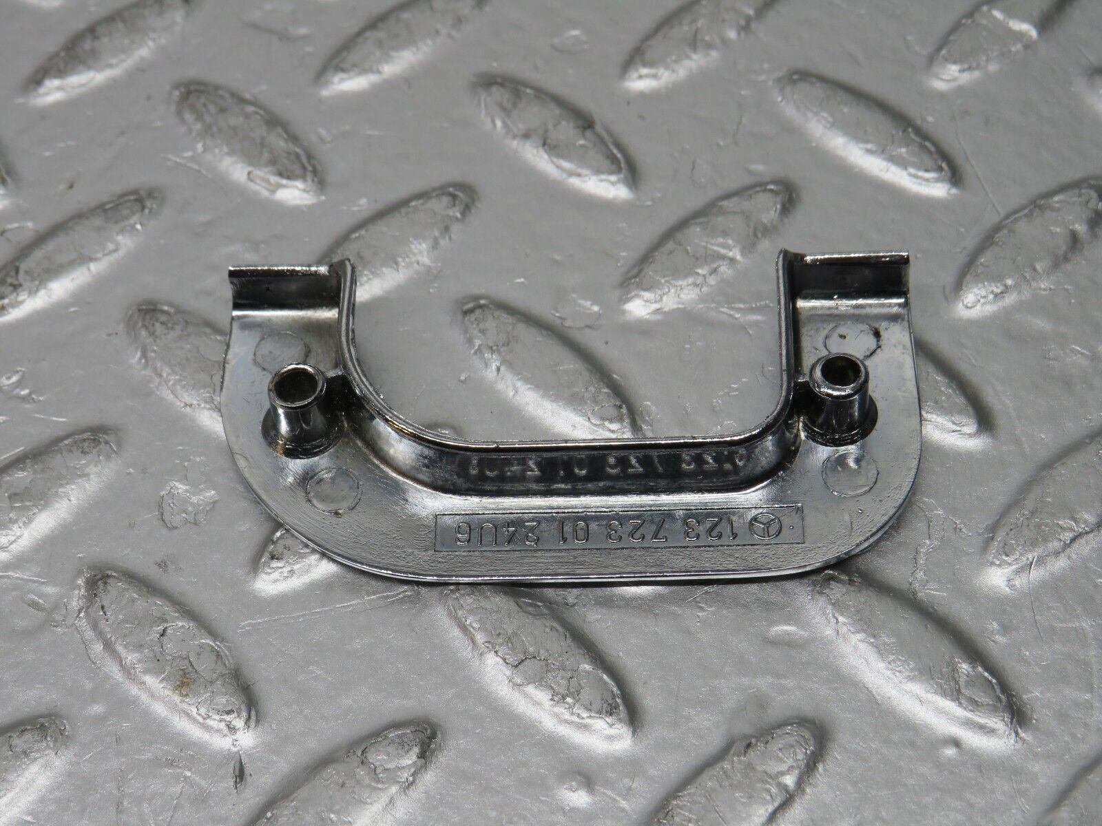 0544 Mercedes-Benz W123 230E Left Interior Chrome Door Latch Trim 1237230124