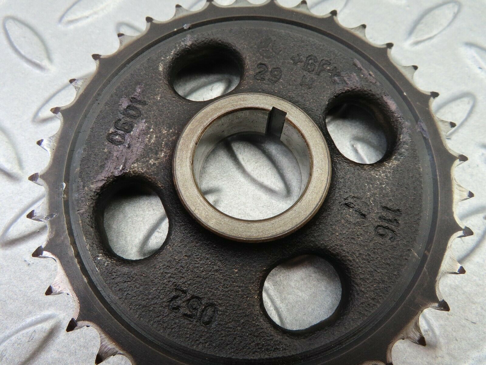 6278 Mercedes-Benz W126 380SE Camshaft Timing Gear 1160520601