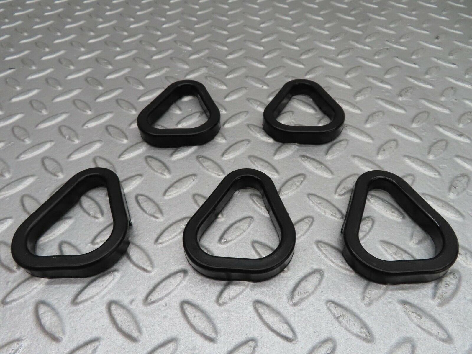 16120 Mercedes-Benz W123 280E Valve Cover Gasket Set 1100160721